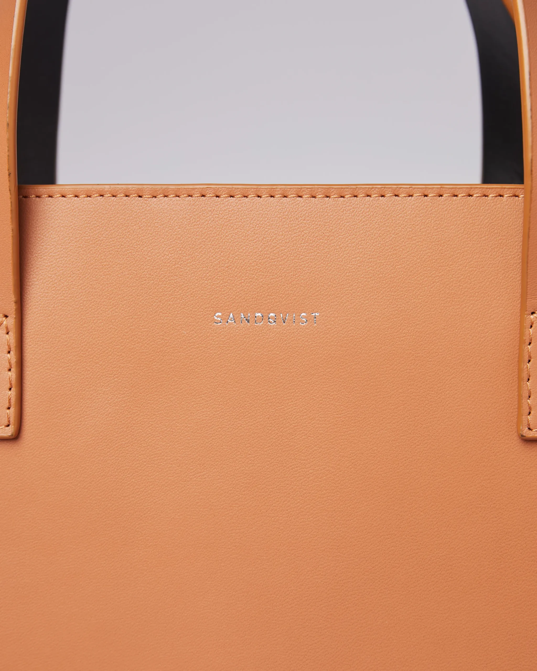 Edie Cuir